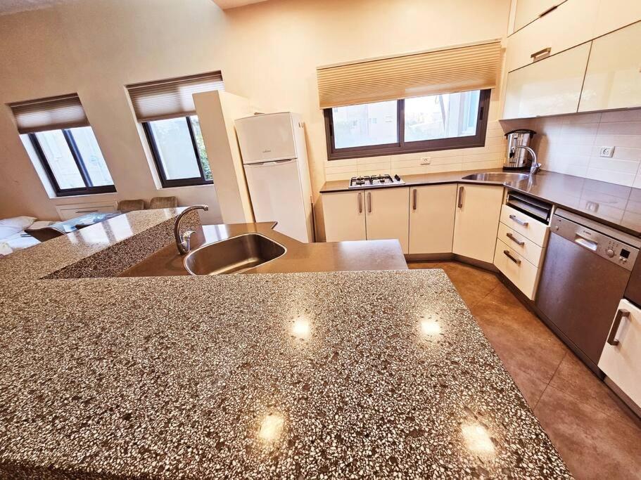Golden Key Apartment เยรูซาเลม ภายนอก รูปภาพ